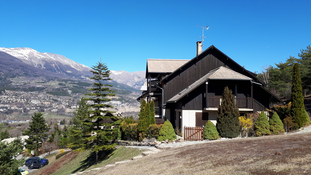 L'immeuble de côté